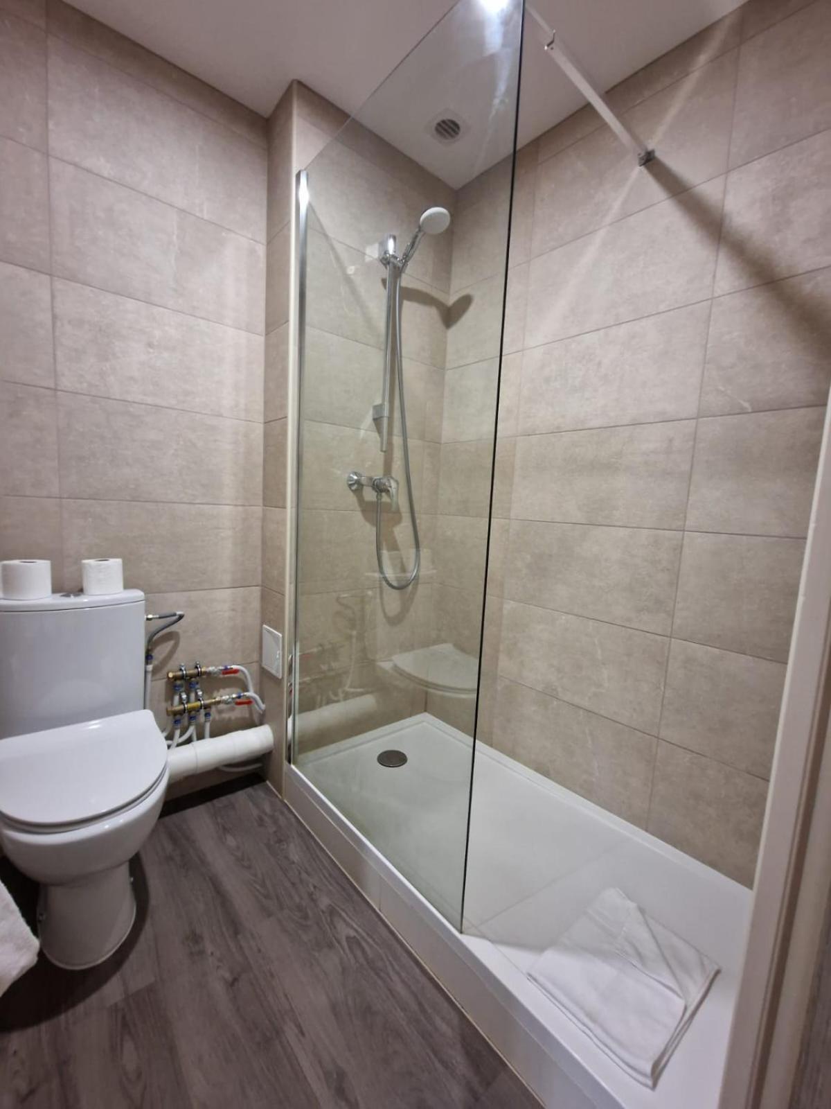 D'anjou Hotel Levallois-Perret