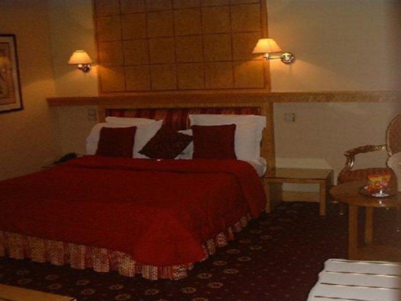 Hotel D'anjou 2*